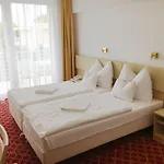 Ket Korona Konferencia Es Wellness Hotel