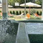 Ket Korona Konferencia Es Wellness Hotell 4*