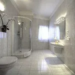Ket Korona Konferencia Es Wellness Hotell Balatonszarszo