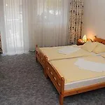 Ket Korona Konferencia Es Wellness Hotell Balatonszarszo