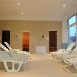 Ket Korona Konferencia Es Wellness Hotell