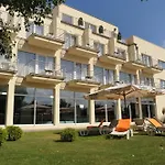 Ket Korona Konferencia Es Wellness Hotell Balatonszarszo