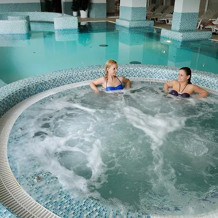 Szálloda Két Korona Konferencia és Wellness 4*
