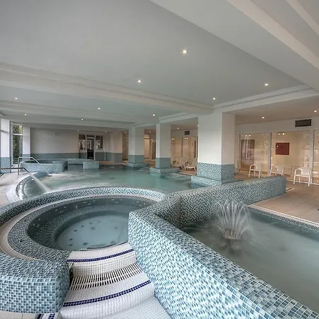 Hotel Ket Korona Konferencia Es Wellness Balatonszarszo
