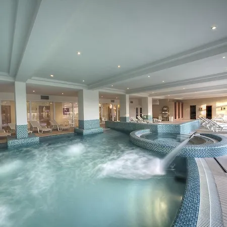 Szálloda Két Korona Konferencia és Wellness 4*