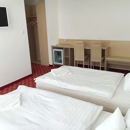 Két Korona Konferencia és Wellness Szálloda