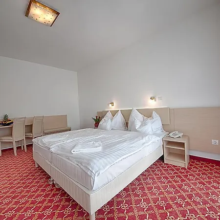 Szálloda Két Korona Konferencia és Wellness 4*
