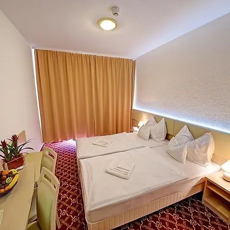 Ket Korona Konferencia Es Wellness Balatonszarszo