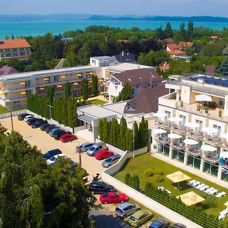 Szálloda Két Korona Konferencia és Wellness 4*