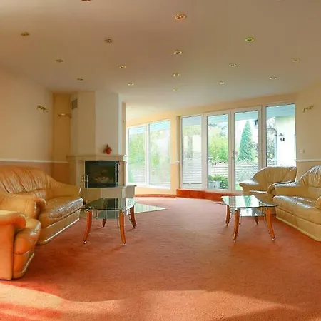 Ket Korona Konferencia Es Wellness Hotel