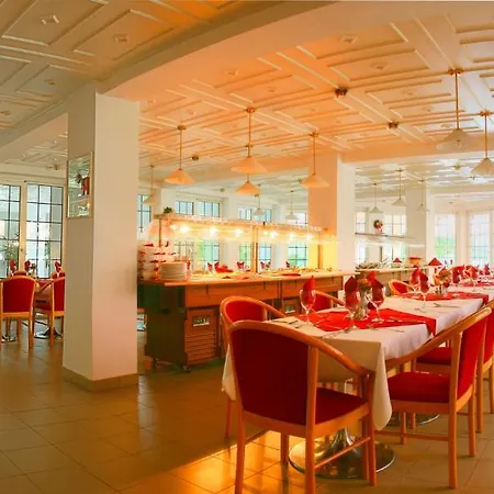 Ket Korona Konferencia Es Wellness Hotel 4*
