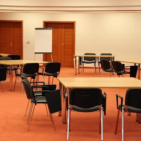 Szálloda Két Korona Konferencia és Wellness Balatonszarszo