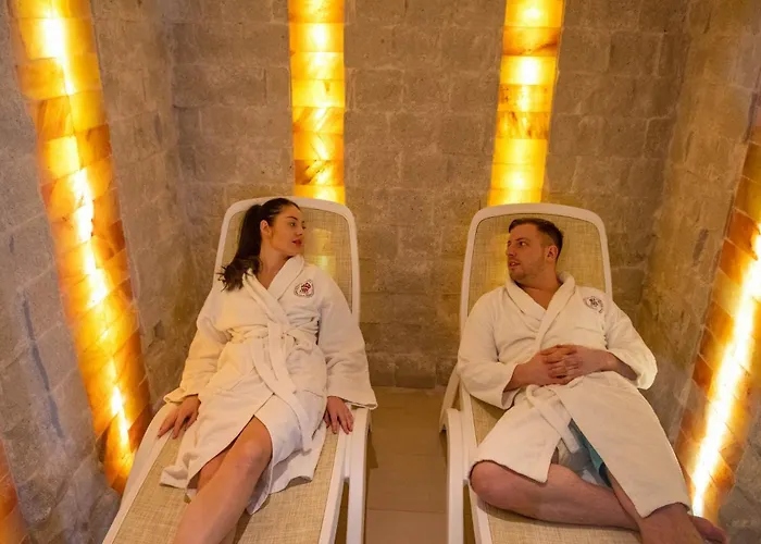 Hotel Két Korona Konferencia és Wellness Balatonszarszo