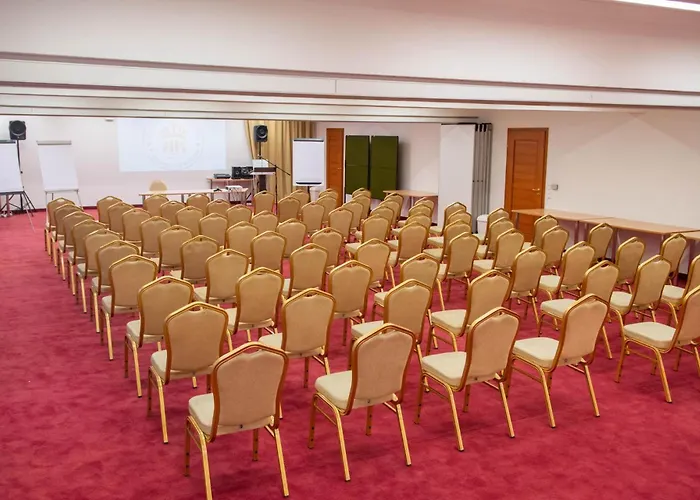 Két Korona Konferencia és Wellness Hotel