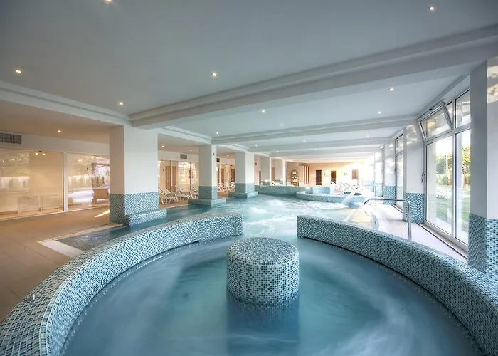 Hotel Két Korona Konferencia és Wellness