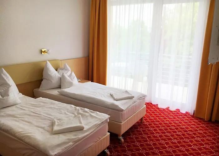 Hotel Két Korona Konferencia és Wellness Balatonszarszo