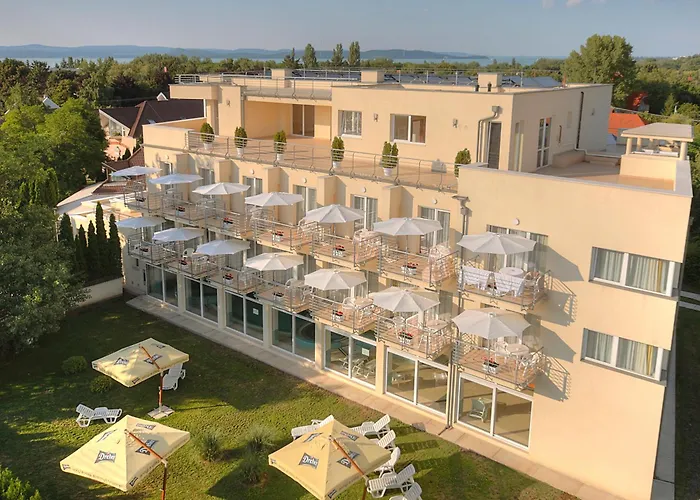 Két Korona Konferencia és Wellness 4* Balatonszarszo