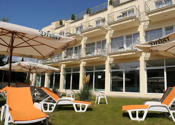 Két Korona Konferencia és Wellness Hotel Balatonszarszo