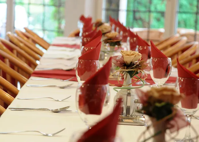 Ket Korona Konferencia Es Wellness Отель