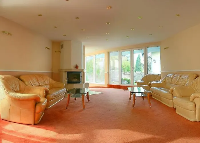 Két Korona Konferencia és Wellness Hotel