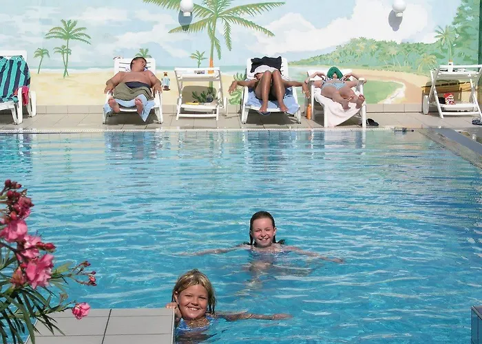 Отель Ket Korona Konferencia Es Wellness