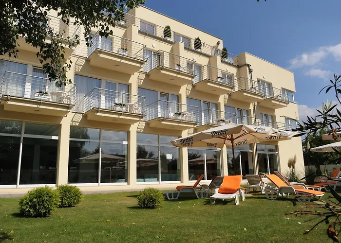 Két Korona Konferencia és Wellness Hotel Balatonszarszo